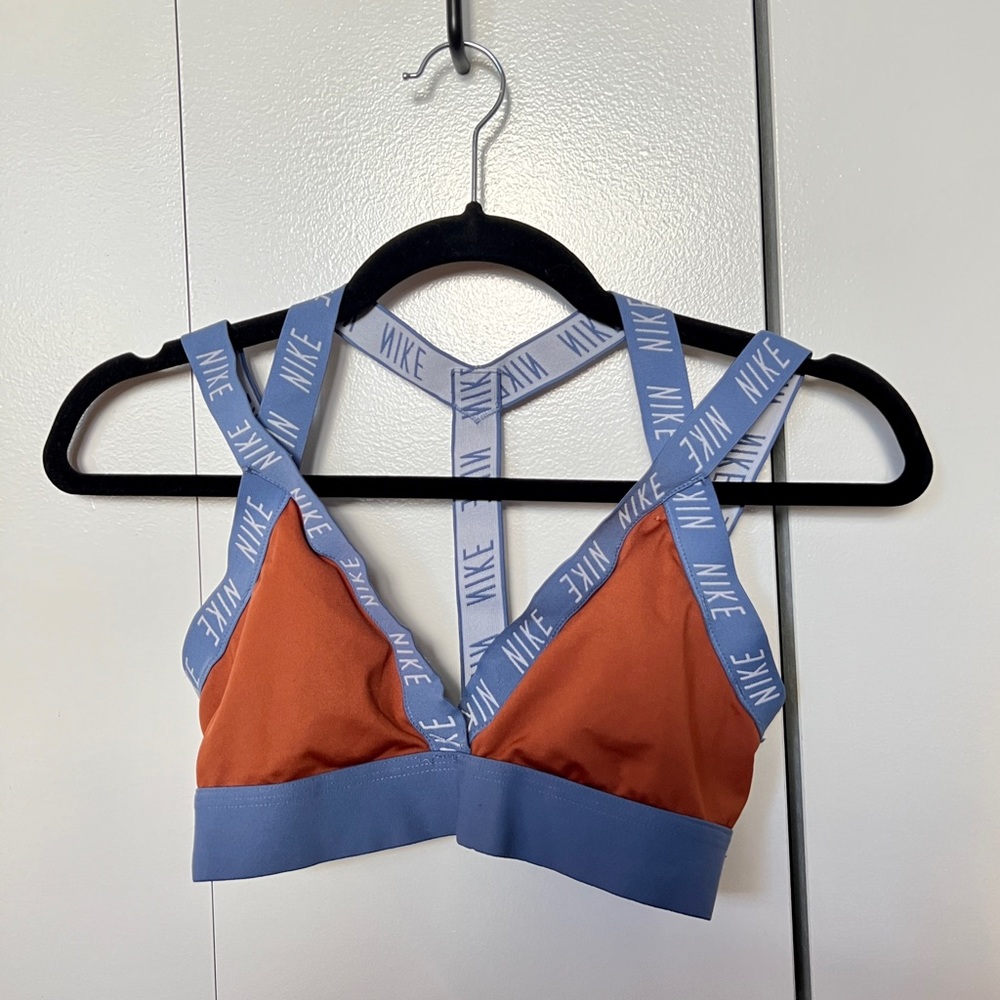 Nike Women's Indy Striped Light-support Sports Bra
